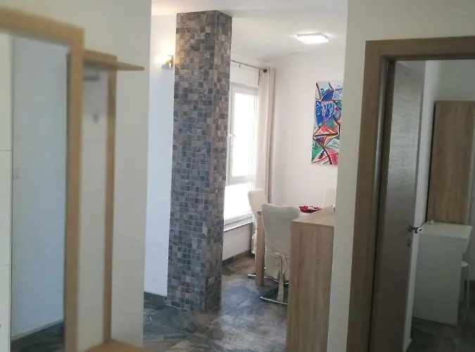 아파트 Eugen 르티나