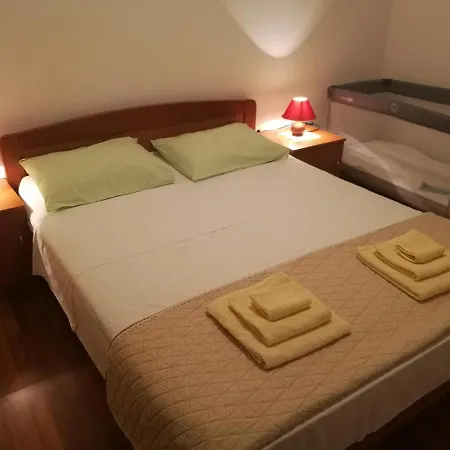 Eugen Apartment